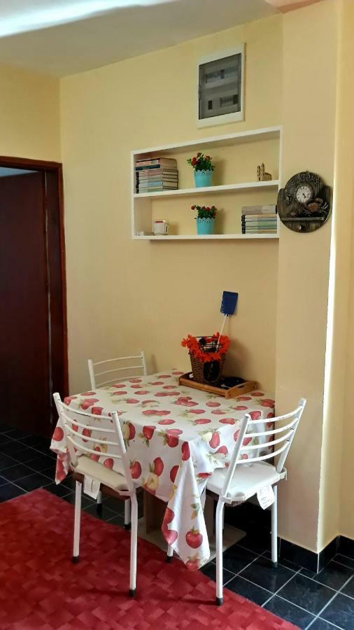 Apartman Tatjana Sutomore Exterior foto